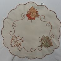 TWG Deckchen Herbst Herbstlaub 30cm rund beige Polyester einwandfrei erhalten Tischde