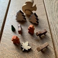 10 tlg. Set Holzfiguren, Eichhörnchen, Baum, Schaf, Miniatur