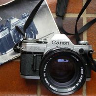 CANON AE-1 m. 50mm/1,4 - SLR Spiegelreflexkamera analog m. Zubeh., neuwertig