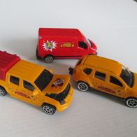 Majorette 3 x Cirkus Pinder VW Amarok, Dacia Duster und Renault Master *