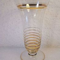 Ältere Glas-Vase mit Gloddekor