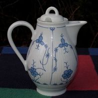 Teekanne aus Porzellan, mit blauem Blumenmuster, Kahla, Made in GDR