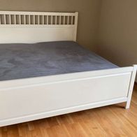 IKEA Hemnes Bett 180 x 200 weiß + Lattenrost