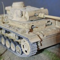 Maßstab 1:35 Dragon Panzer III F1 Flammpanzer gebaut und gealtert