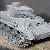 Maßstab 1:35 Italeri Panzer IV F1 grau gebaut und gealtert