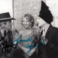 Linda Kozlowski + Paul Hogan (Crocodile Dundee) - altes, orig. sign. HGF (7344)