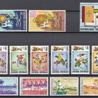 3) Togo - 13 unbenutzte Briefmarken aus den Jahren 1968-1974 - siehe Scan