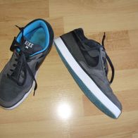 Nike air Sneaker blau türkis Gr 41