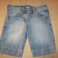 tolle Jeansbermuda / kurze Jeans C&A BIO Gr. 146 tolle Waschung (0415)