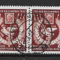 010) DDR 1952 Tag der Briefmarke Mi. Nr. 319 waagr. Paar gestempelt