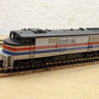 U-30-CG, 702, Amtrak, Diesellok, analog, Minitrix 51 2010 00 Ep3