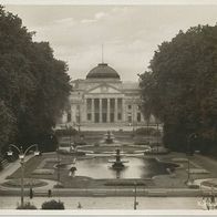 alte AK Wiesbaden, Kurhaus mit Blumengarten