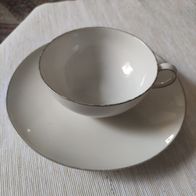 KPM Berlin Porzellan Urbino Tasse Kaffeetasse Ziertasse weiß mit Platinrand