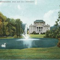 alte AK Wiesbaden um 1910, Hoftheater, Springbrunnen Fontäne Schwäne