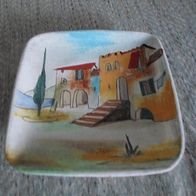 4-eckiger Teller mit Motiv von südländischen Häusern (M#)