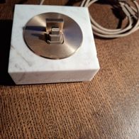 Ipad Mini 5, vorne am Rahmen weiß, 256 GB WLAN, plus Marmor-Ladedock