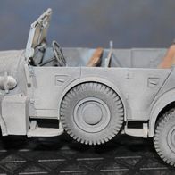 Maßstab 1:35 Italeri Horch grau gebaut und gealtert