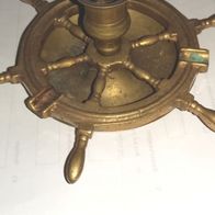 Schwerer Messing Aschenbecher " Motiv " Schiffssteuerad "