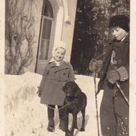 altes Foto Vintage. Kinder, Hund, Winter Schnee.1939. ( G1 )