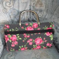 Lederhandtasche, mit Stoffbezug schwarz mit Rosenmotiv (M#)