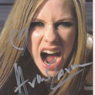 Avril Lavigne - alte, orig. sign. Autogrammkarte (7747)