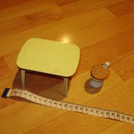 Puppenstube alt Küchentisch + WC mit Deckel aus Keramik 50- er Jahre