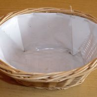 Rattankorb, Bastkorb, naturfarben, oval, innen mit Folie, oben ca. 15 x 19,5 cm