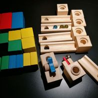 Kugelbahn aus Holz