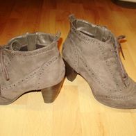 Stiefelette grau elegant kleines Plateau 40
