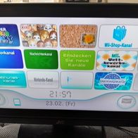 Nintendo Wii mit 18 Spielen , 2 Lenkräder ,2 Spiele Controller und einen 32 Zoll TV