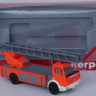 Herpa 042703 Mercedes-Benz Sk´94 DLK 23-12 Feuerwehr, tagesleuchtrot