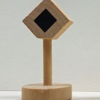 Borgmann - Figuren-Serie "Holzautos+Verkehrsschilder" --Figur Nr. 1