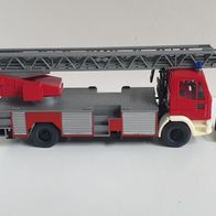 Wiking Feuerwehr Drehleiter DLK iveco