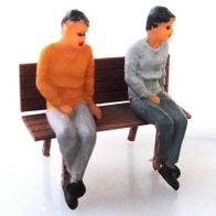 Figur, 2 Mädchen sitzend auf kleiner Bank, LGB, Spur G, 1:22,5