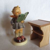 M.I. Hummel Figur Hum 397/3/0 " Der Poet " mit Holz-Pult Exclusive Club Edition