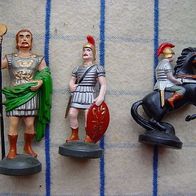 Zinngießformen Schach Römer bemalte Figuren Zinnstangen Turm Läufer Bild ansehen