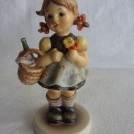M.I. Hummel Figur Hum 563 " Kleine Besucherin " Exclusive Club Edition 94/95