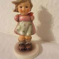 M.I. Hummel Figur Hum 564 " Ich mag nicht " mit Bodenstempel "Erste Ausgabe 1997"