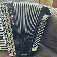 Hohner Atlantic IV N De Luxe Akkordeon mit Koffer