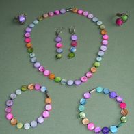 Set: Collier Perlmutt Bunt 2 Armbänder Magnetverschluß Ohrringe Brezelring Ring 925er