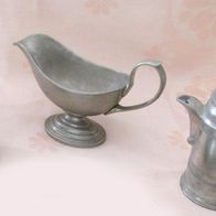 historische / alte Zinnkannen von 1821 & Sauciere