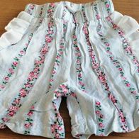 Blaue Hose mit Blumenmuster - Shorts - Gr. 110