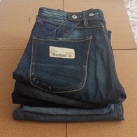 5 Herren Marken Jeans 1 neu 4 gebraucht, alle in den 30er Größen