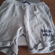 Graue Shorts - Gr. 122 /128 - Dana Schweiger
