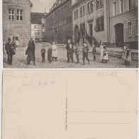 Sangerhausen-AK-1912 Amtsgericht, Gaukler mit Tanzbären an der Kette Erh.1