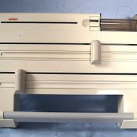 Leifheit Wandrollenhalter für jede Küche, bewährter Schneidabroller für Alu Folie