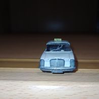 Schuco Mercedes Benz 200 TAXI