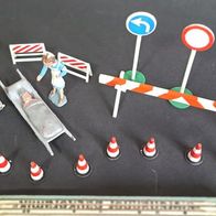 Viele Modellteile für Autounfall Maßstab 1:25/30 - anschauen