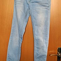 Jeans Hose hellblau Gr. 25 (1)