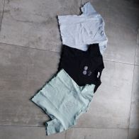 3 T-Shirts Gr. 158 C&A